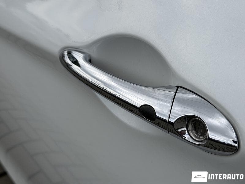Hyundai Sonata 2011 — Миниатюра 5