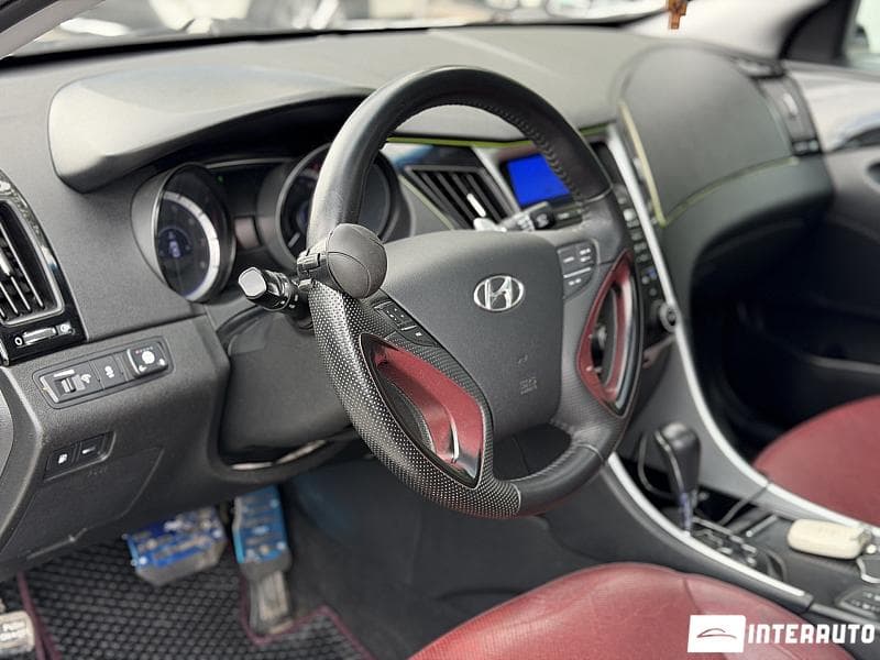 Hyundai Sonata 2011 — Миниатюра 9