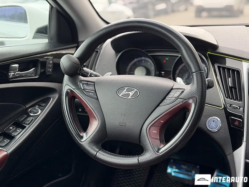 Hyundai Sonata 2011 — Миниатюра 11