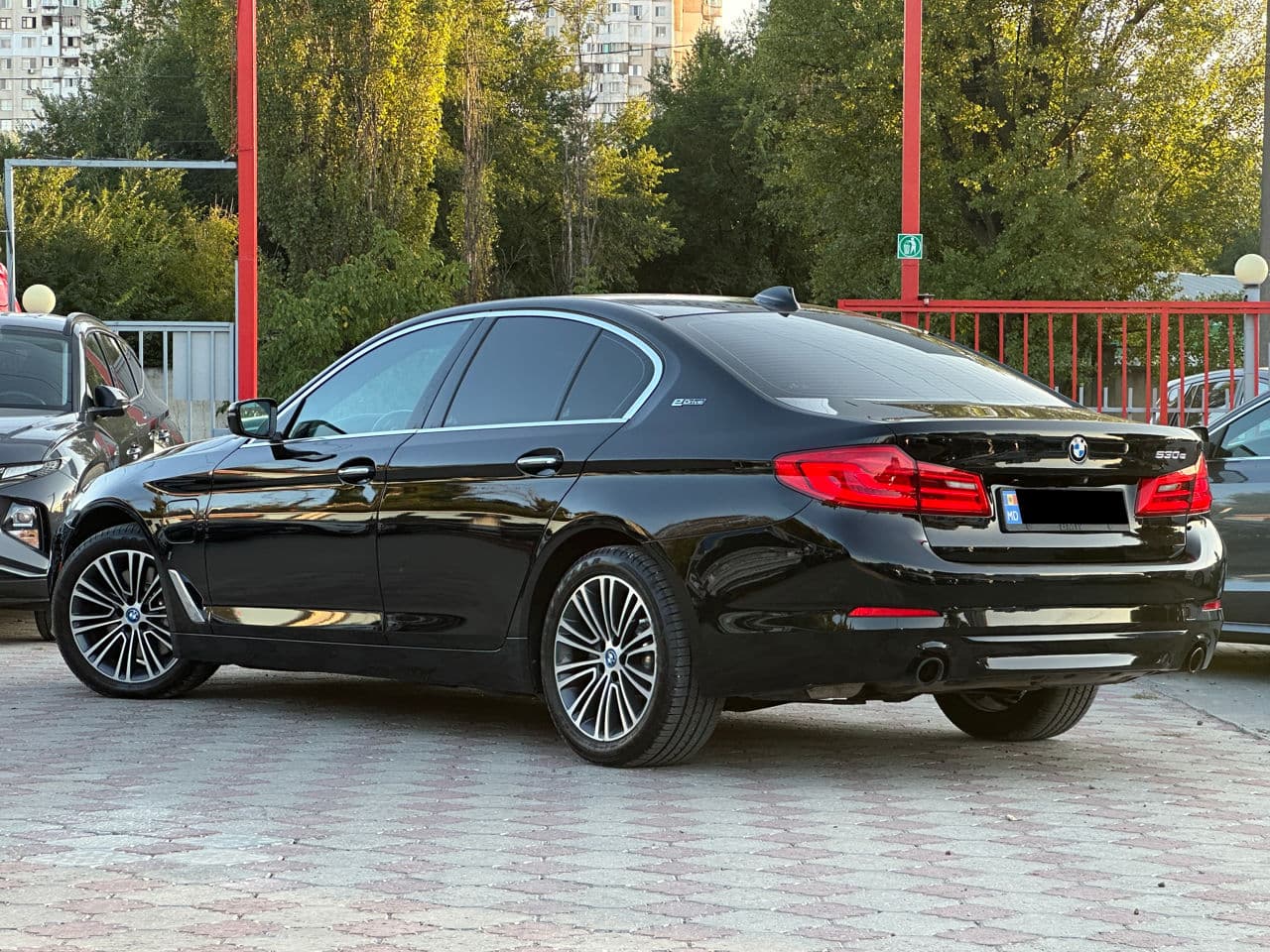BMW 530e 2017 — Миниатюра 2