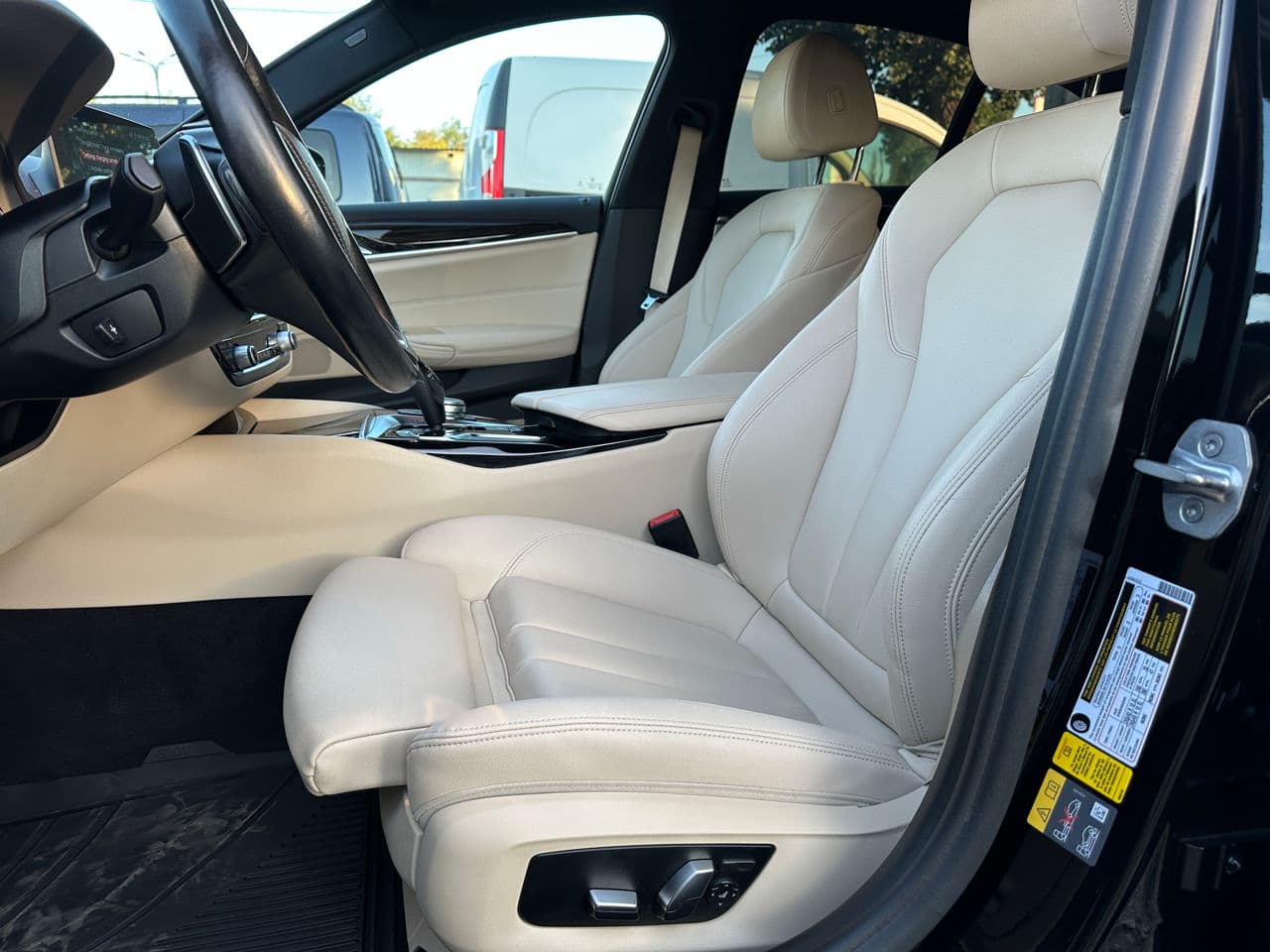 BMW 530e 2017 — Миниатюра 5
