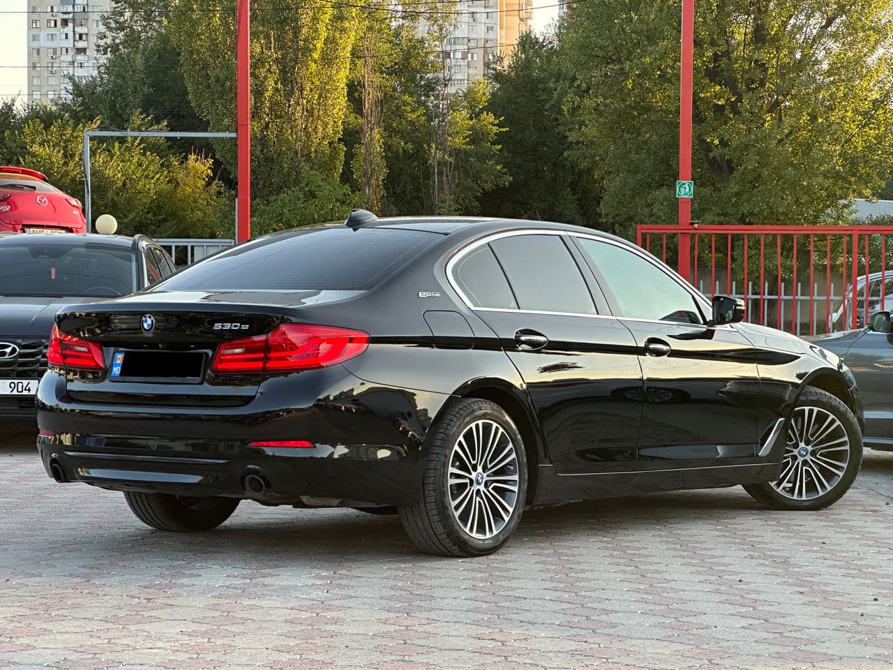 BMW 530e 2017 — Миниатюра 3