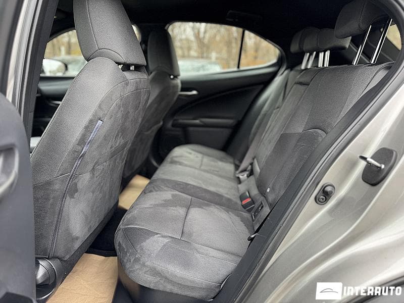 Lexus UX 250h 2019 — Миниатюра 18