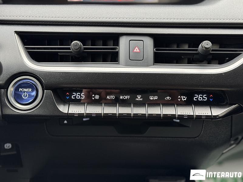 Lexus UX 250h 2019 — Миниатюра 14