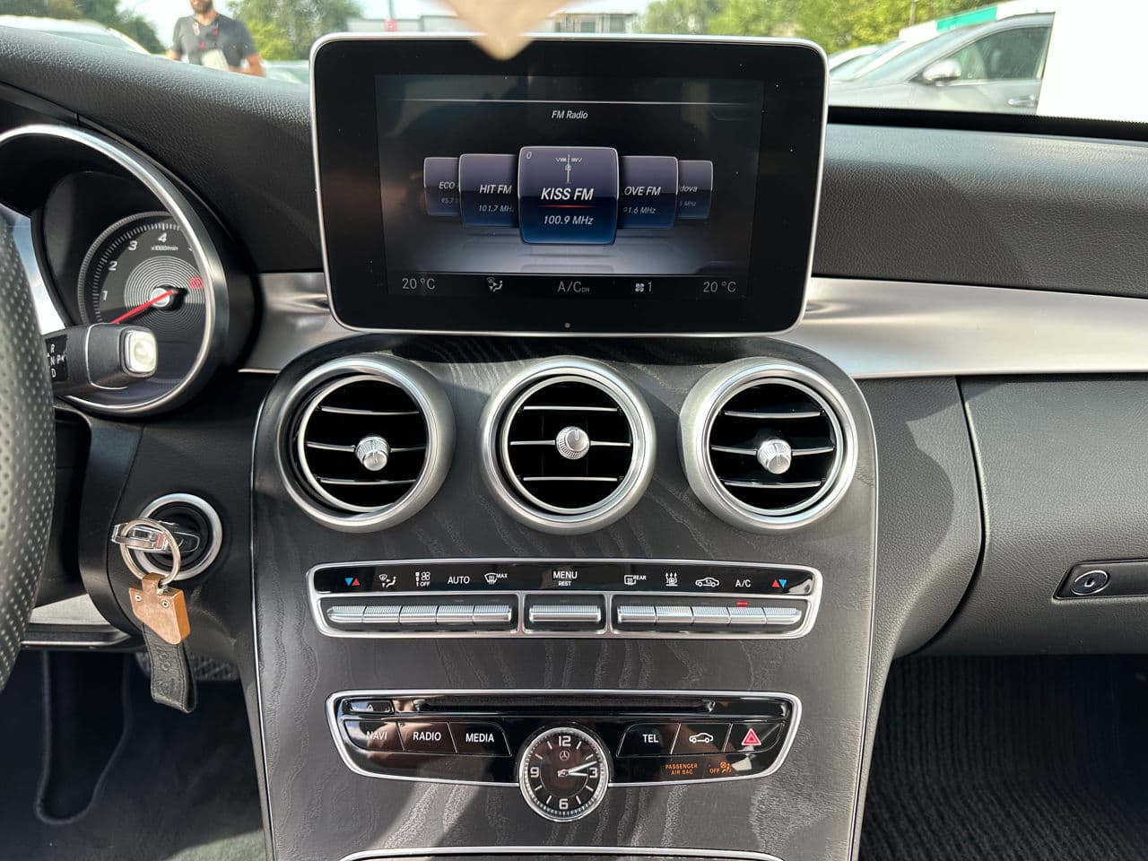 Mercedes C 350e 2016 — Миниатюра 11