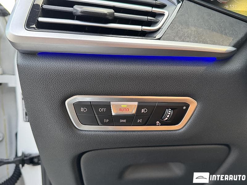 BMW X7 4.0i 2022 — Миниатюра 28