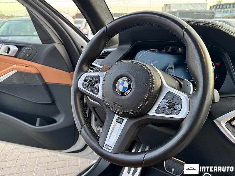 BMW X7 4.0i 2022 — Миниатюра 9