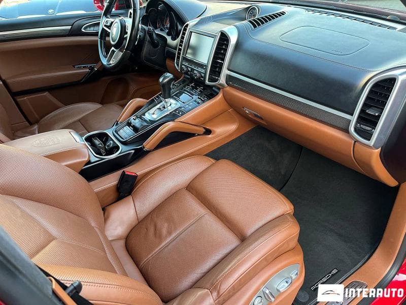 2016 Porsche Cayenne S — Miniatură 7