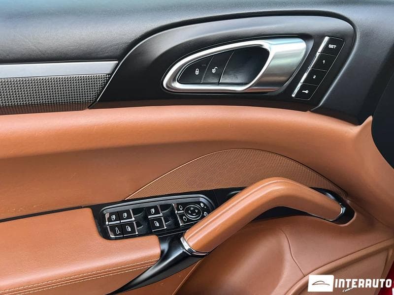2016 Porsche Cayenne S — Miniatură 5