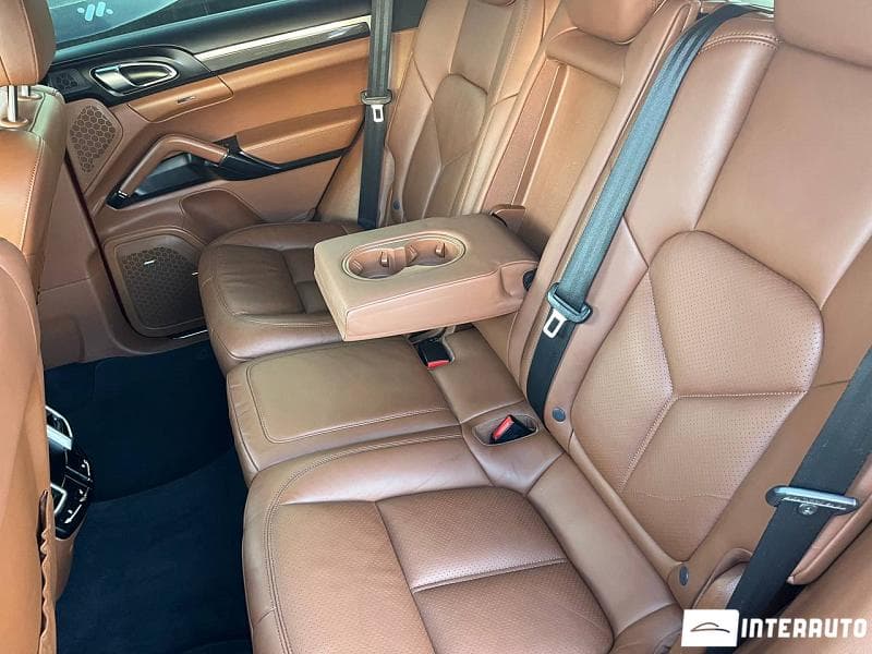 2016 Porsche Cayenne S — Miniatură 20