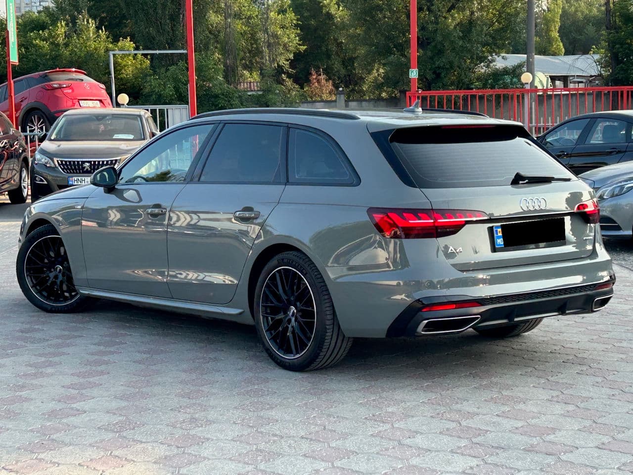 Audi A4 2020 — Миниатюра 2
