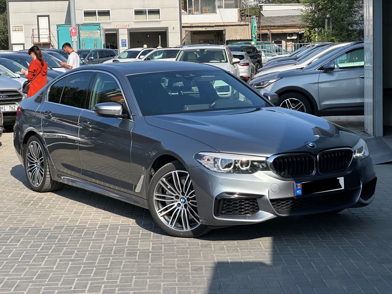 BMW 530e 2018 — Миниатюра 2