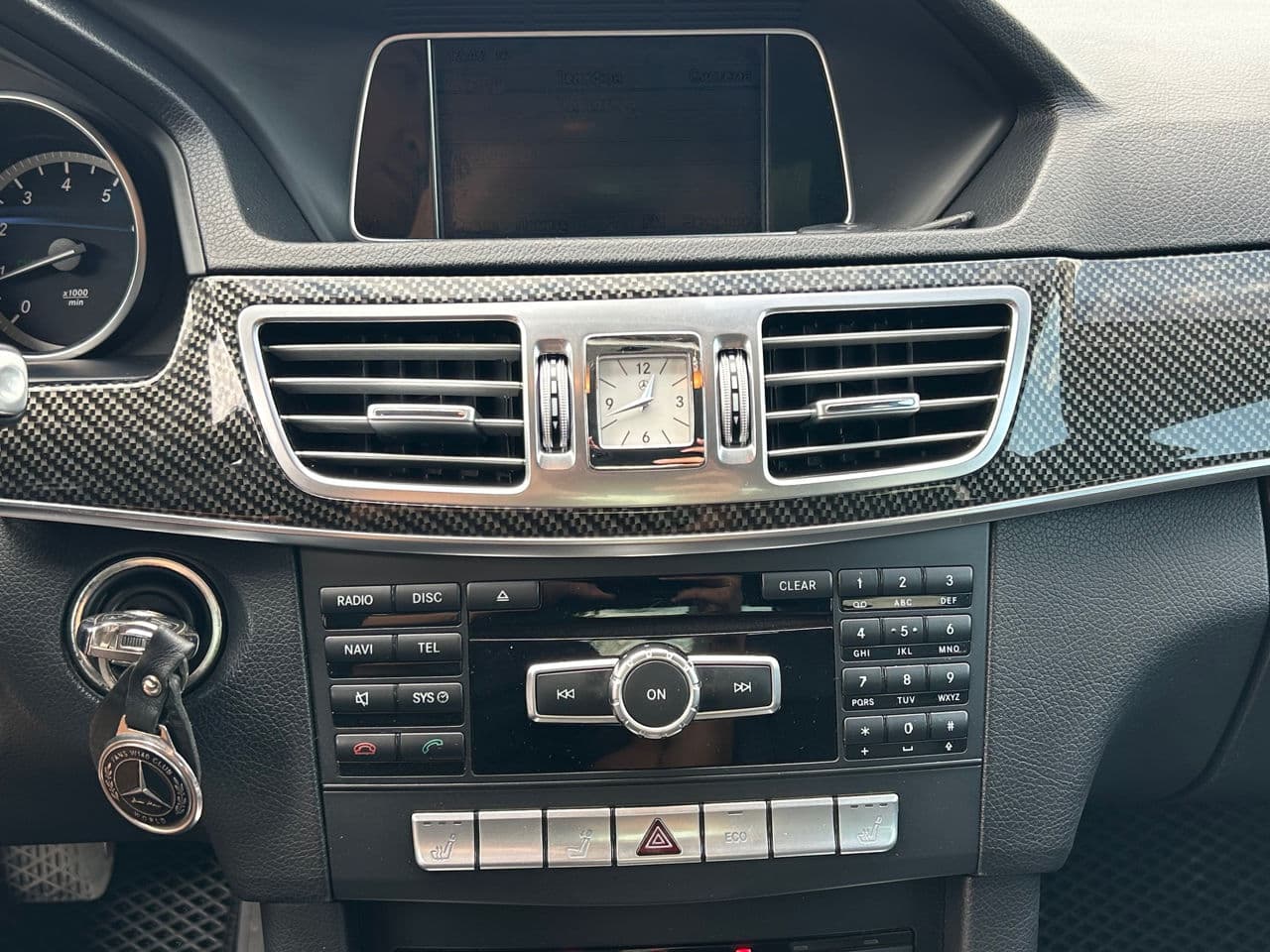 Mercedes E 200 2014 — Миниатюра 12