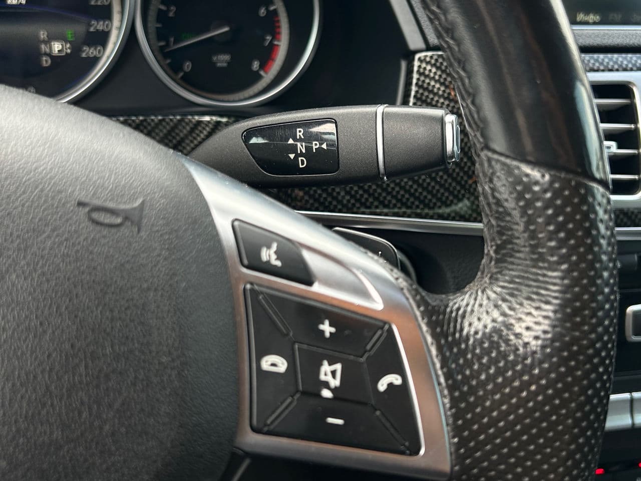 Mercedes E 200 2014 — Миниатюра 10