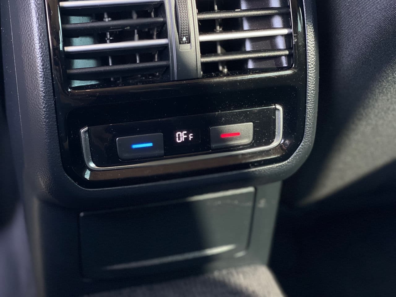 Volkswagen Passat 2015 — Миниатюра 20