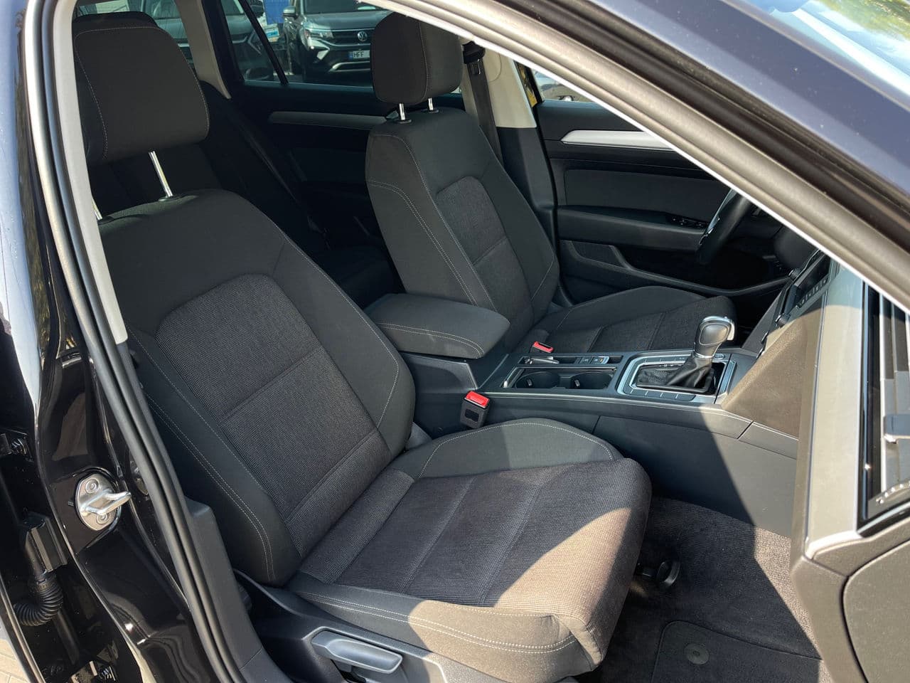 Volkswagen Passat 2015 — Миниатюра 18
