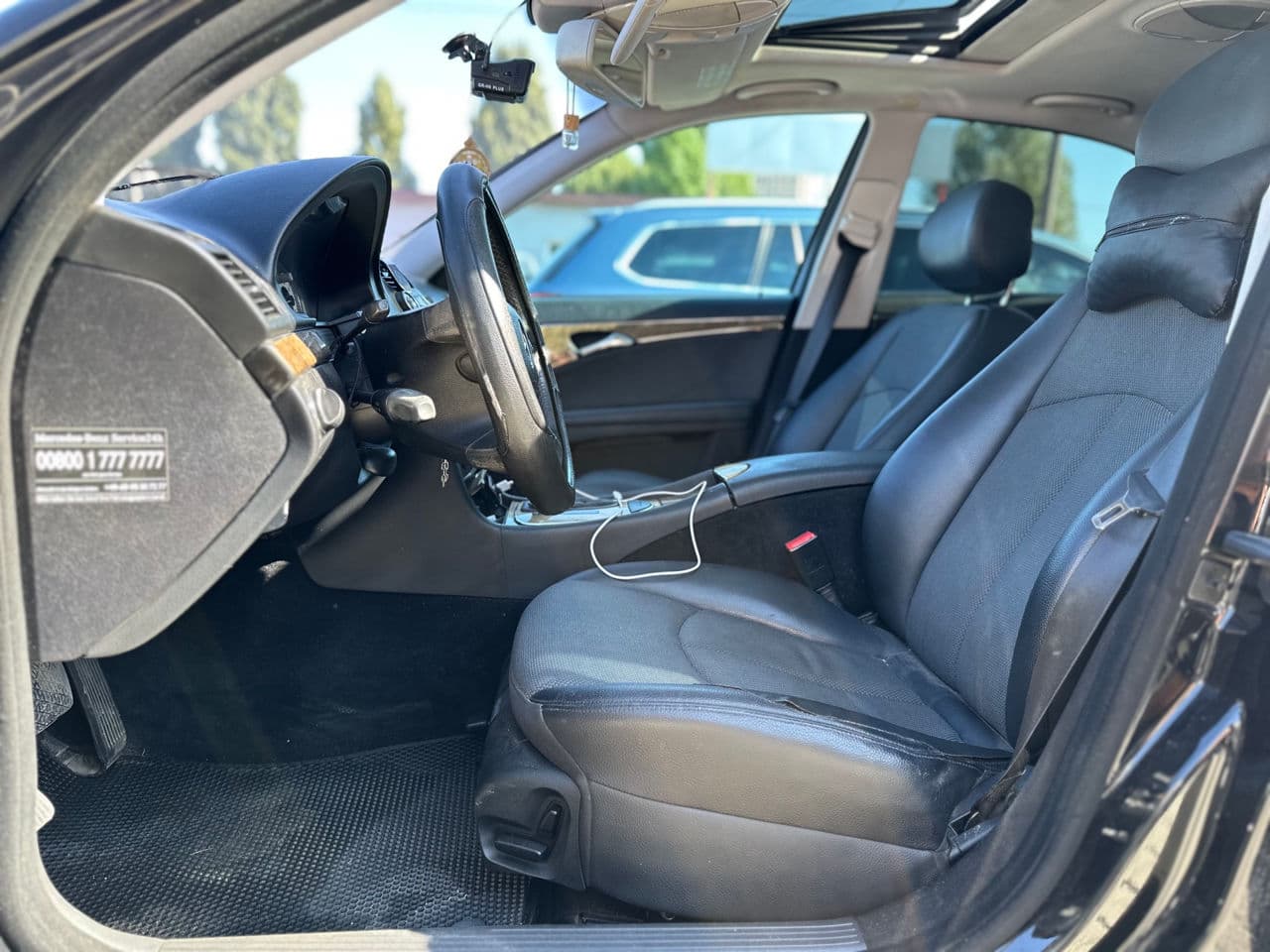Mercedes E 200 2007 — Миниатюра 6