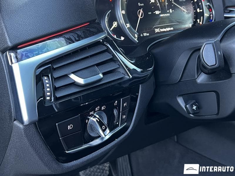 BMW 530 2017 — Миниатюра 18