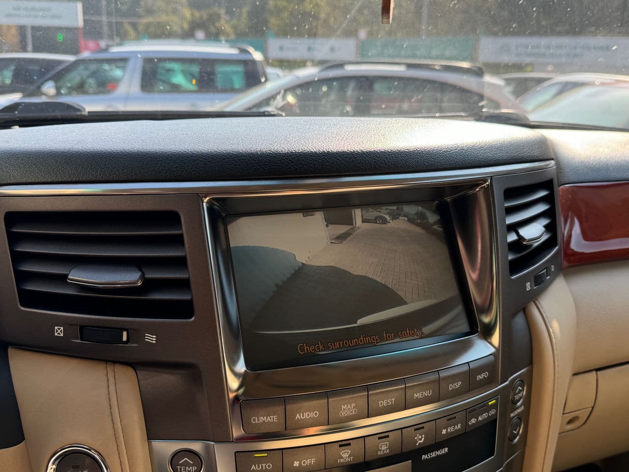 Lexus LX 570 2008 — Миниатюра 9