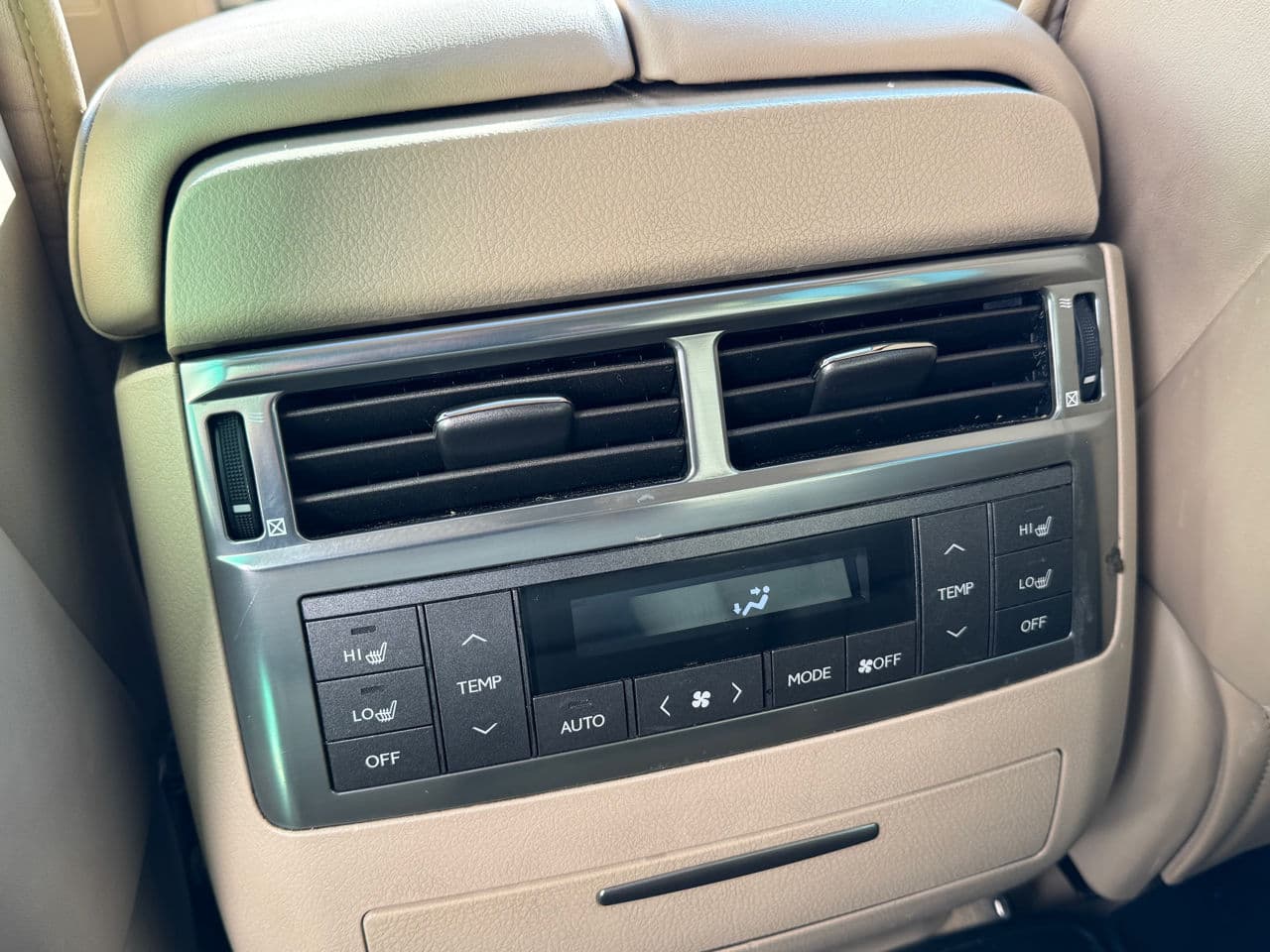 Lexus LX 570 2008 — Миниатюра 17
