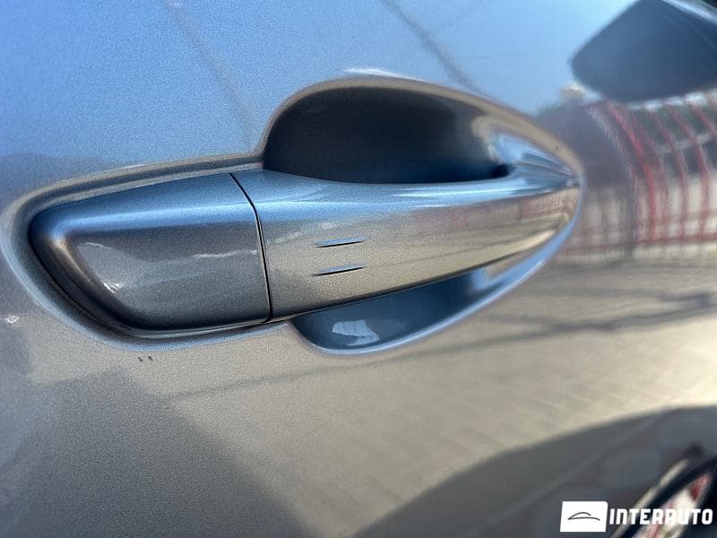 Peugeot 5008 2018 — Миниатюра 5
