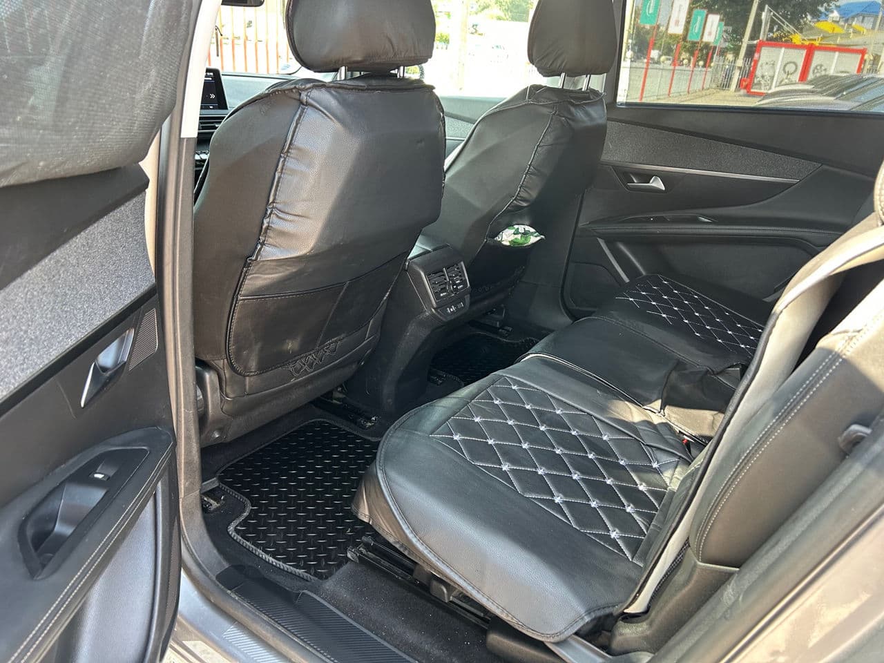 Peugeot 5008 2018 — Миниатюра 18