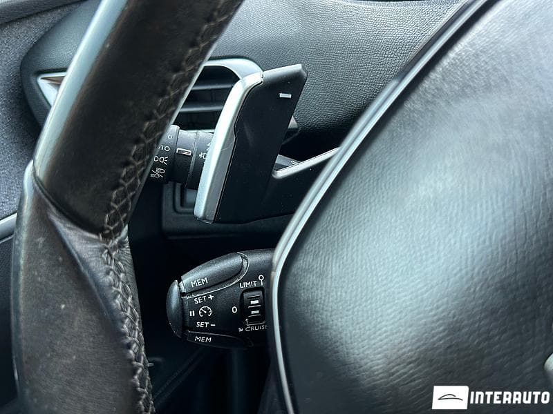 Peugeot 5008 2018 — Миниатюра 10