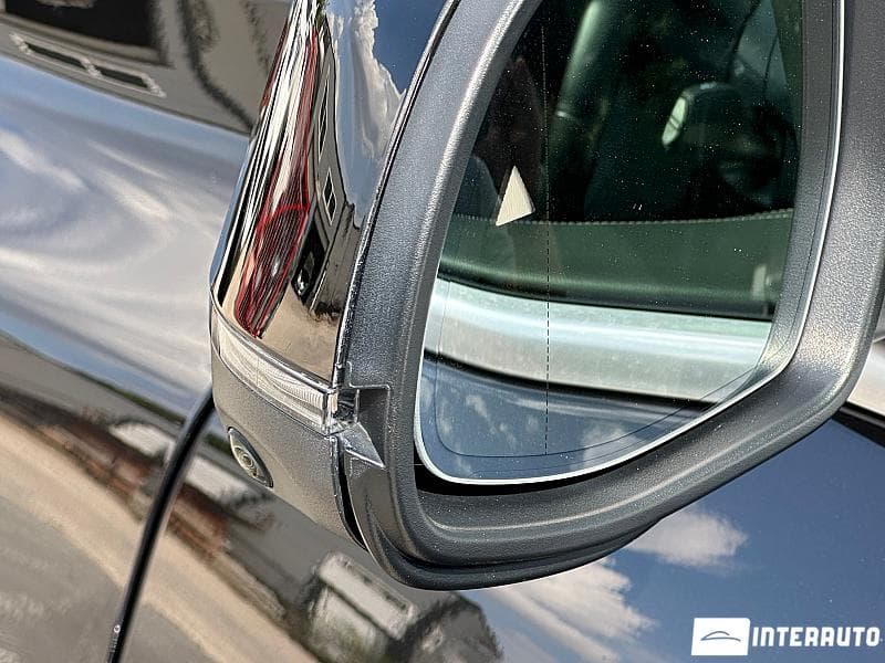 BMW X7 4.0d 2023 — Миниатюра 26