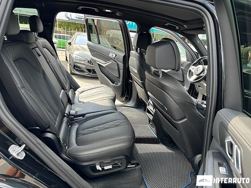 BMW X7 4.0d 2023 — Миниатюра 19