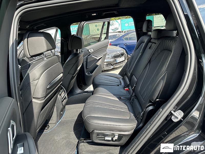 BMW X7 4.0d 2023 — Миниатюра 20