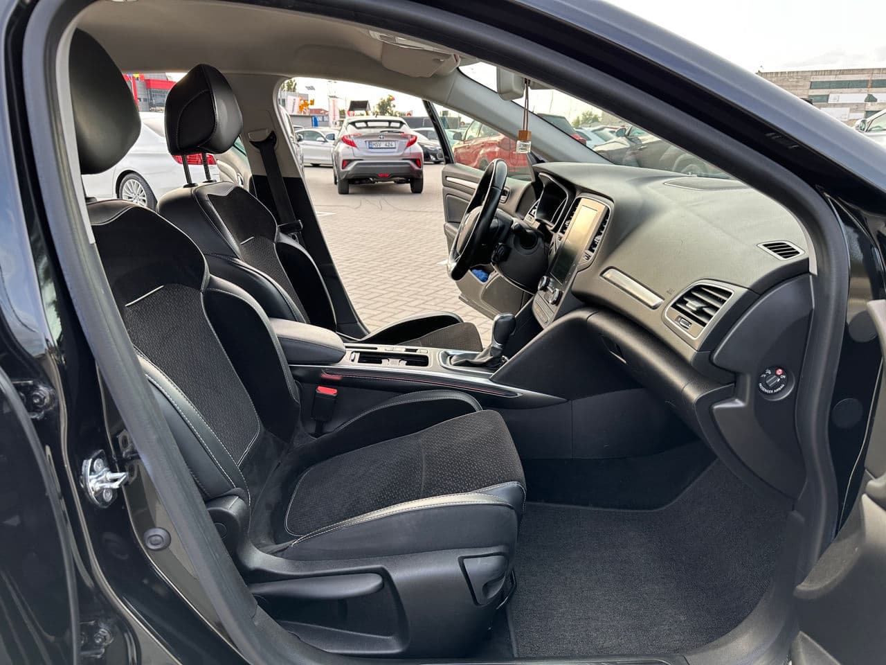 Renault Megane 2019 — Миниатюра 16