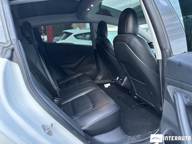 Tesla Model 3 2020 — Миниатюра 13