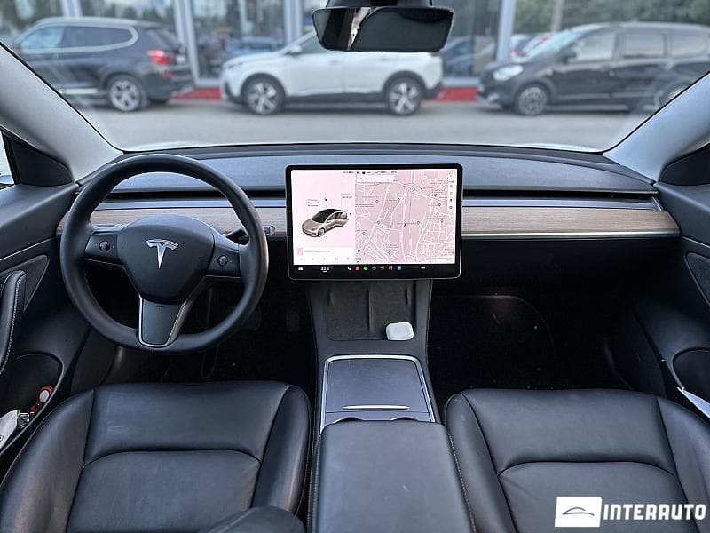 Tesla Model 3 2020 — Миниатюра 11