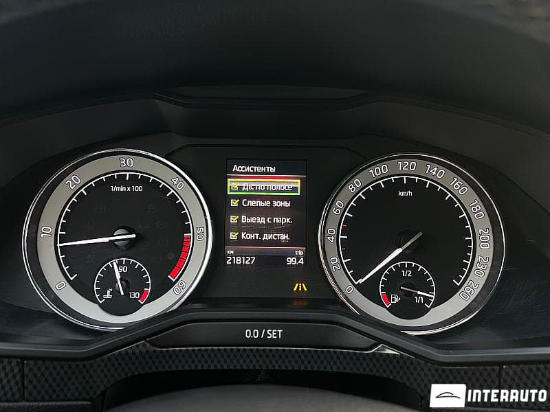 Skoda Superb 2018 — Миниатюра 13