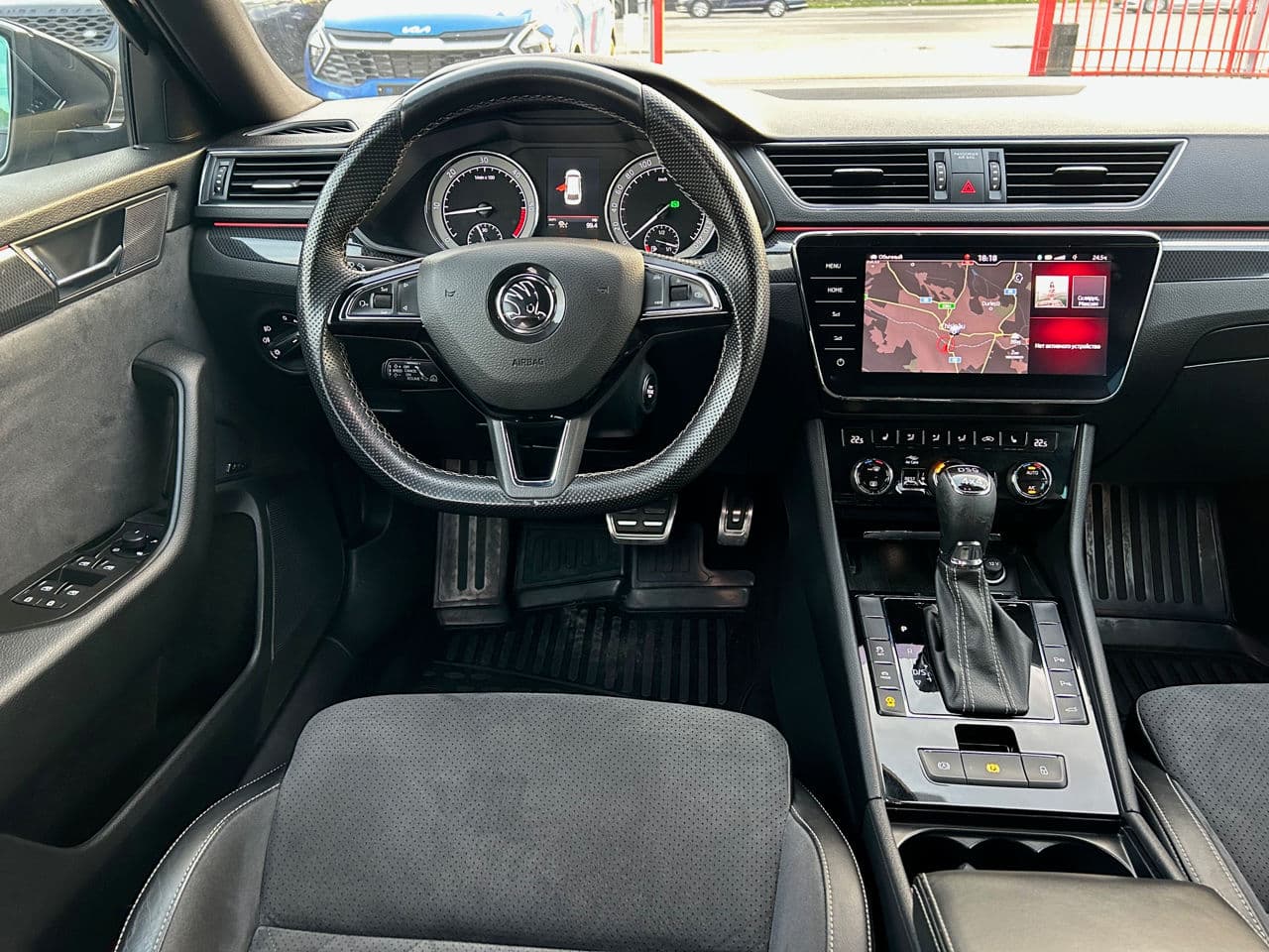 Skoda Superb 2018 — Миниатюра 10