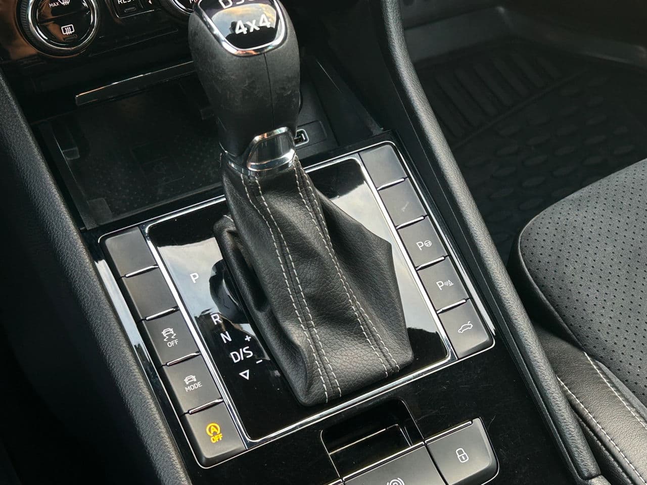Skoda Superb 2018 — Миниатюра 16