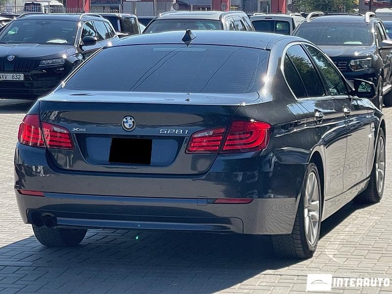 BMW 528 2011 — Миниатюра 2