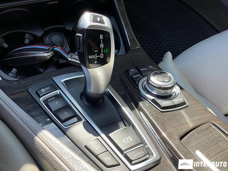 BMW 528 2011 — Миниатюра 16