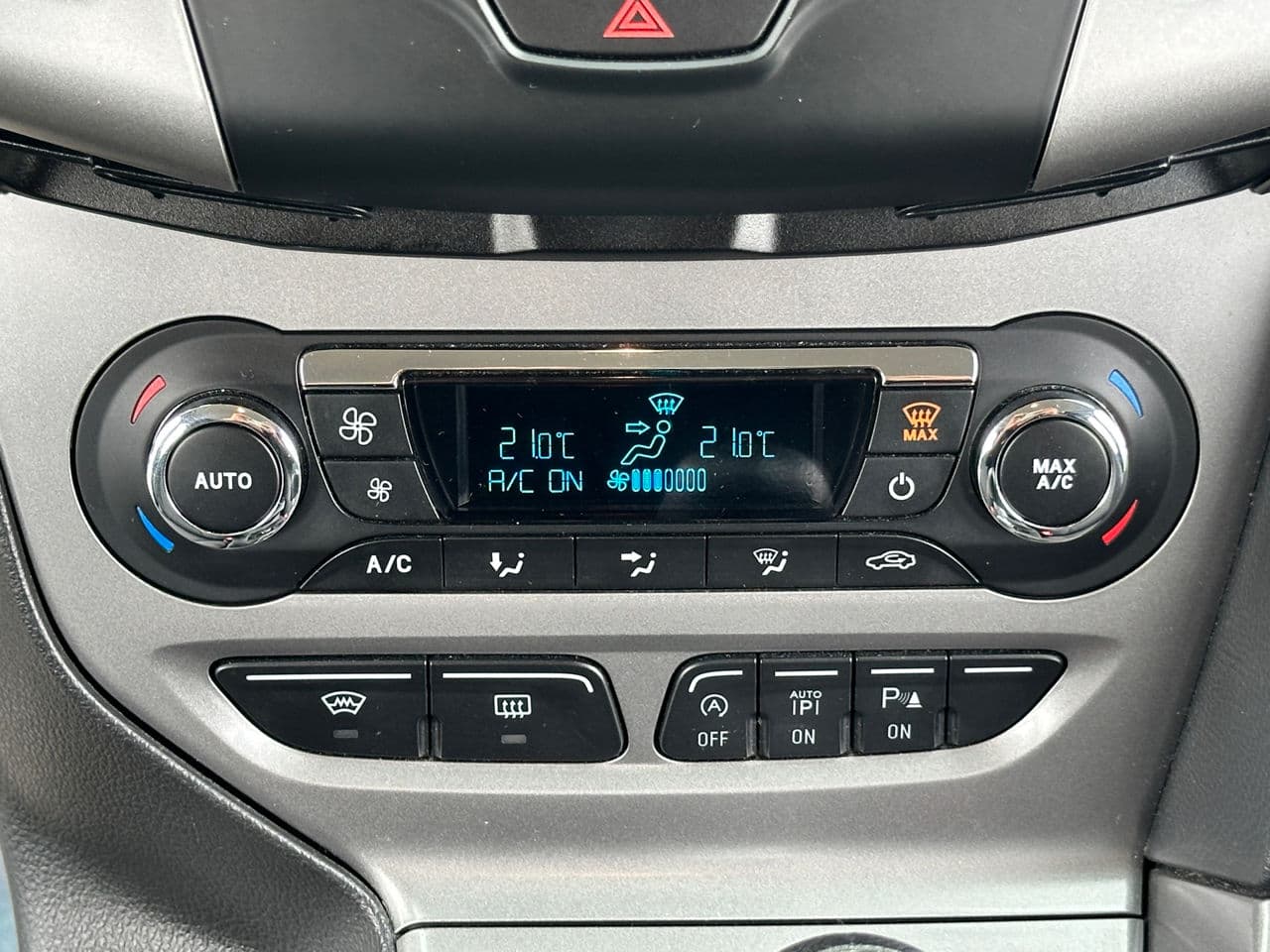 Ford Focus 2014 — Миниатюра 11