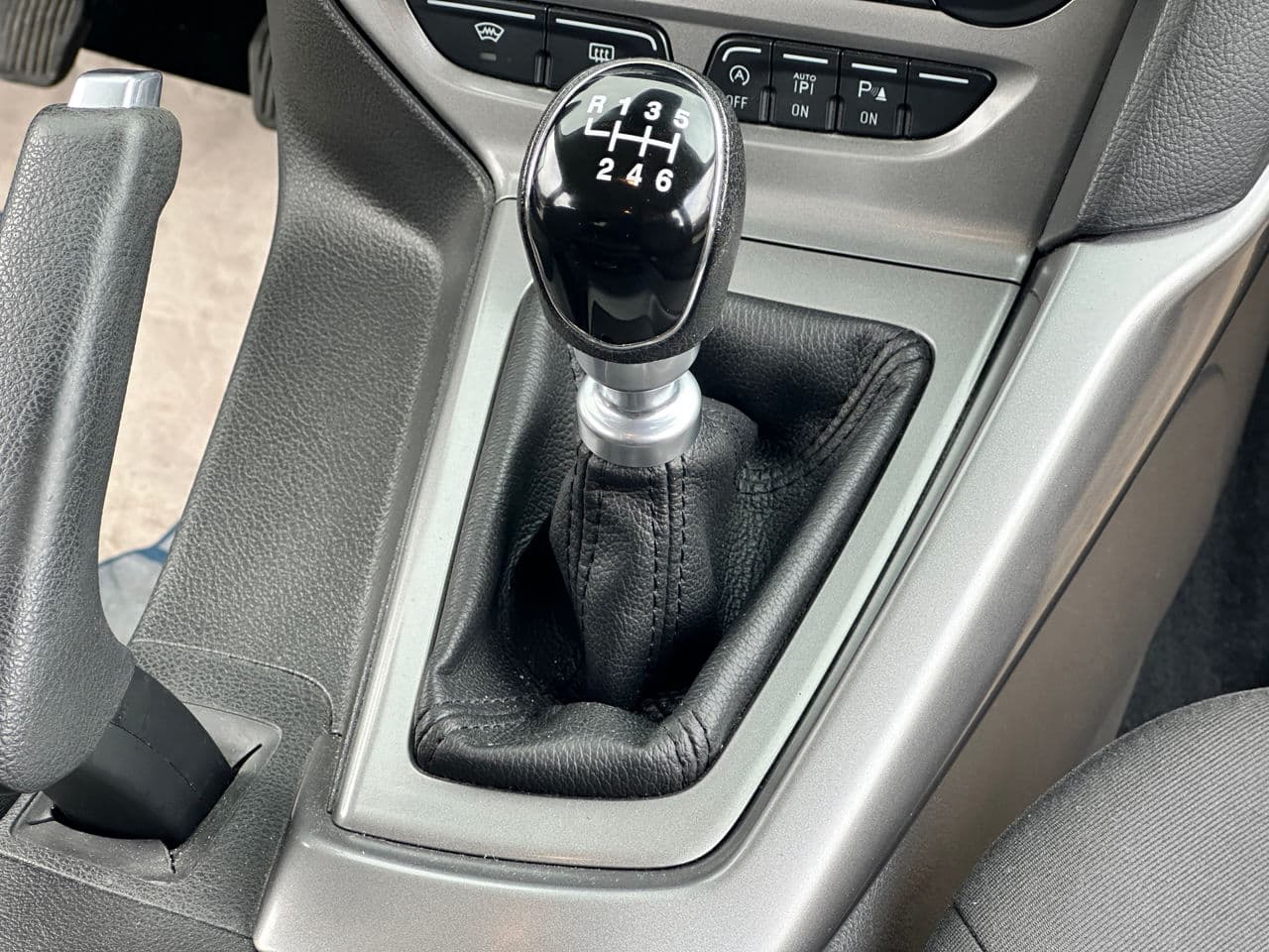 Ford Focus 2014 — Миниатюра 12