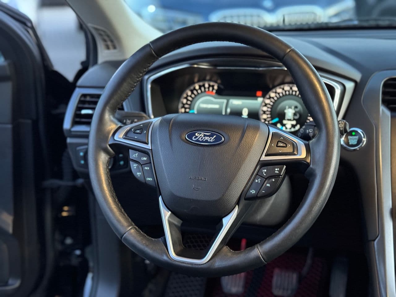 Ford Mondeo 2016 — Миниатюра 7