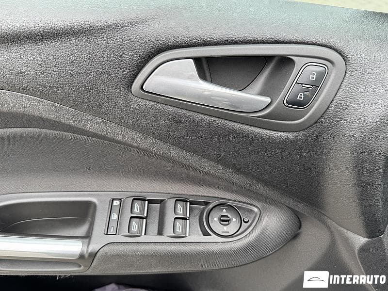 Ford Grand C-MAX 2017 — Миниатюра 17