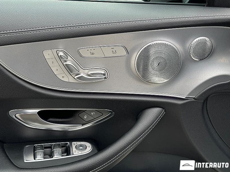 Mercedes E 220 2017 — Миниатюра 13