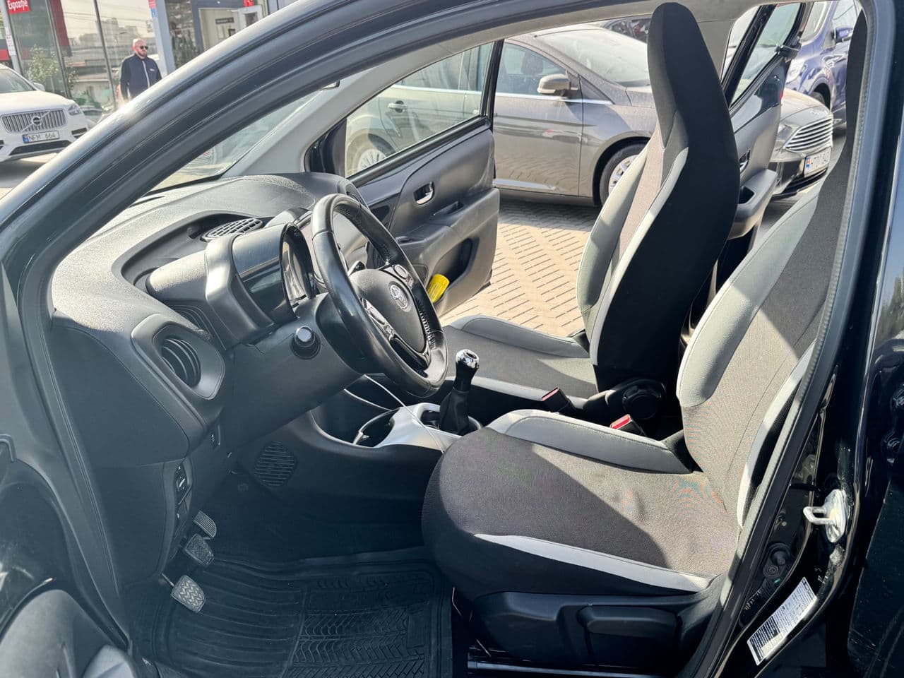 Toyota Aygo 2017 — Миниатюра 5