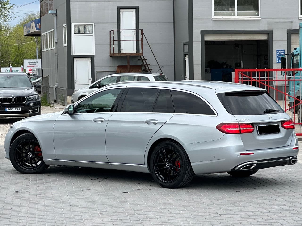 Mercedes E 220 2016 — Миниатюра 2