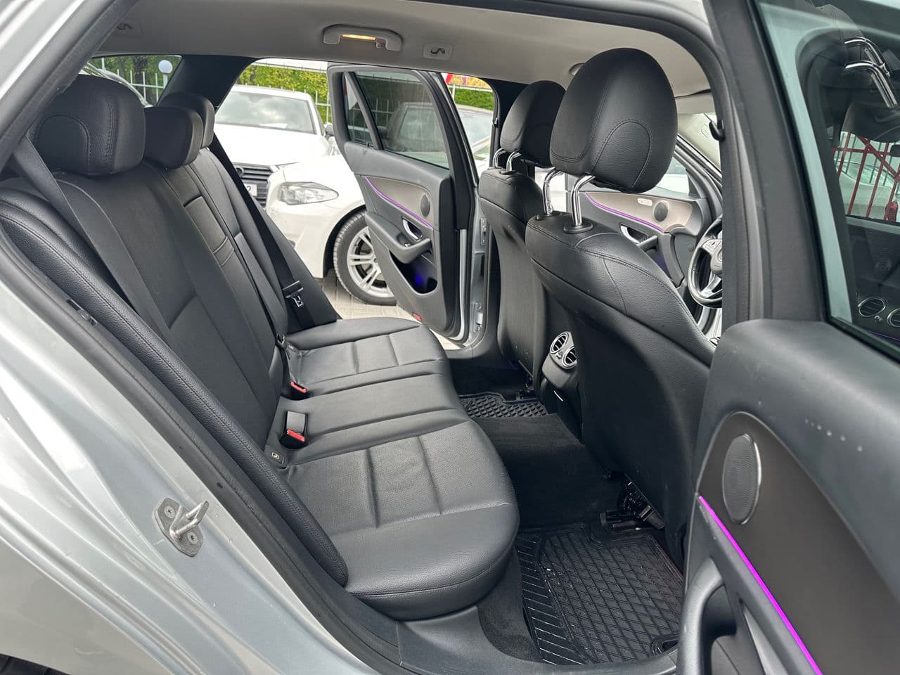 Mercedes E 220 2016 — Миниатюра 14