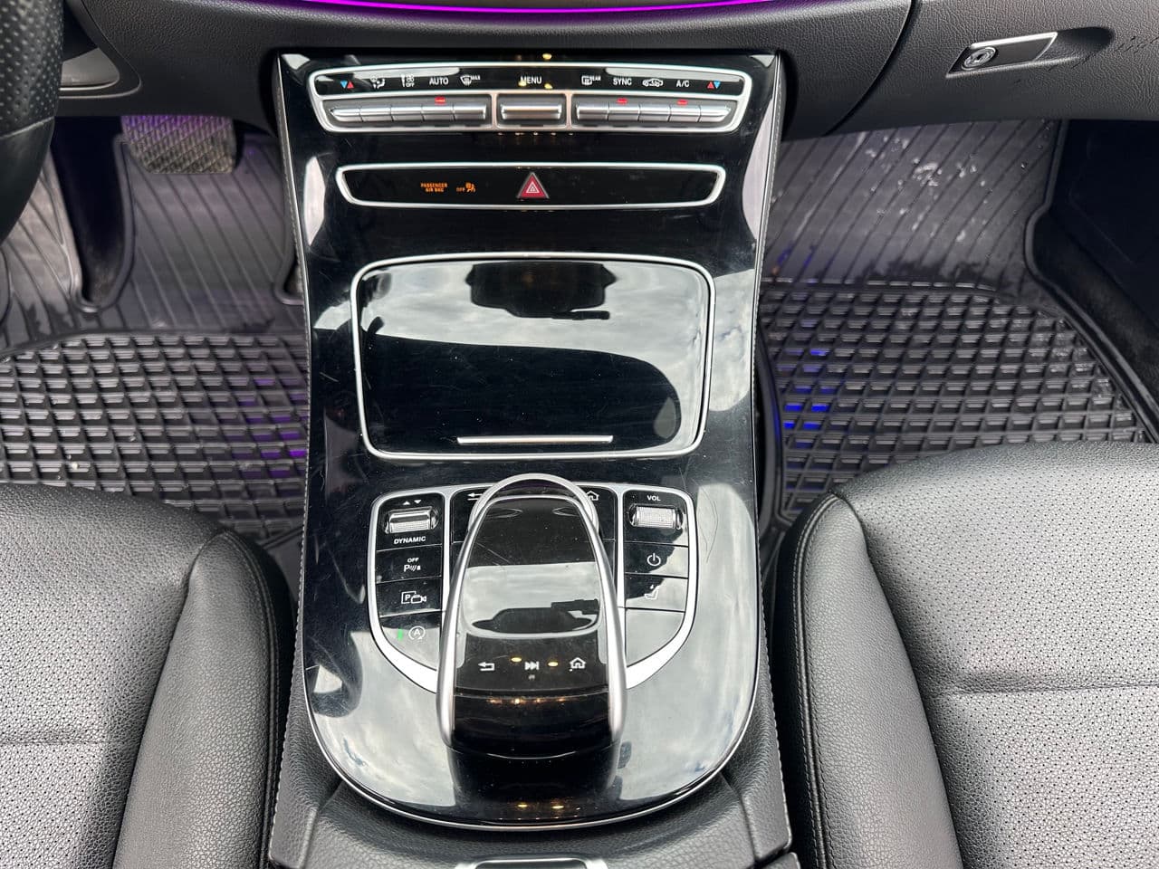 Mercedes E 220 2016 — Миниатюра 12