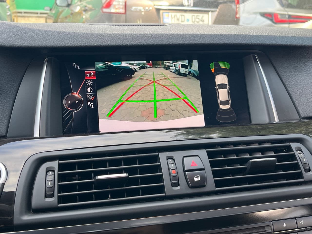 BMW 528 2016 — Миниатюра 15