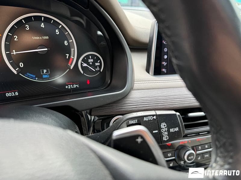BMW X5 4.0e 2018 — Миниатюра 10