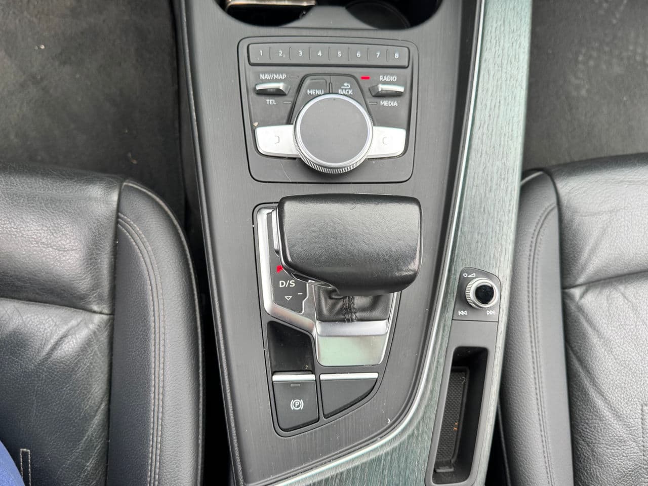 Audi A4 2017 — Миниатюра 12